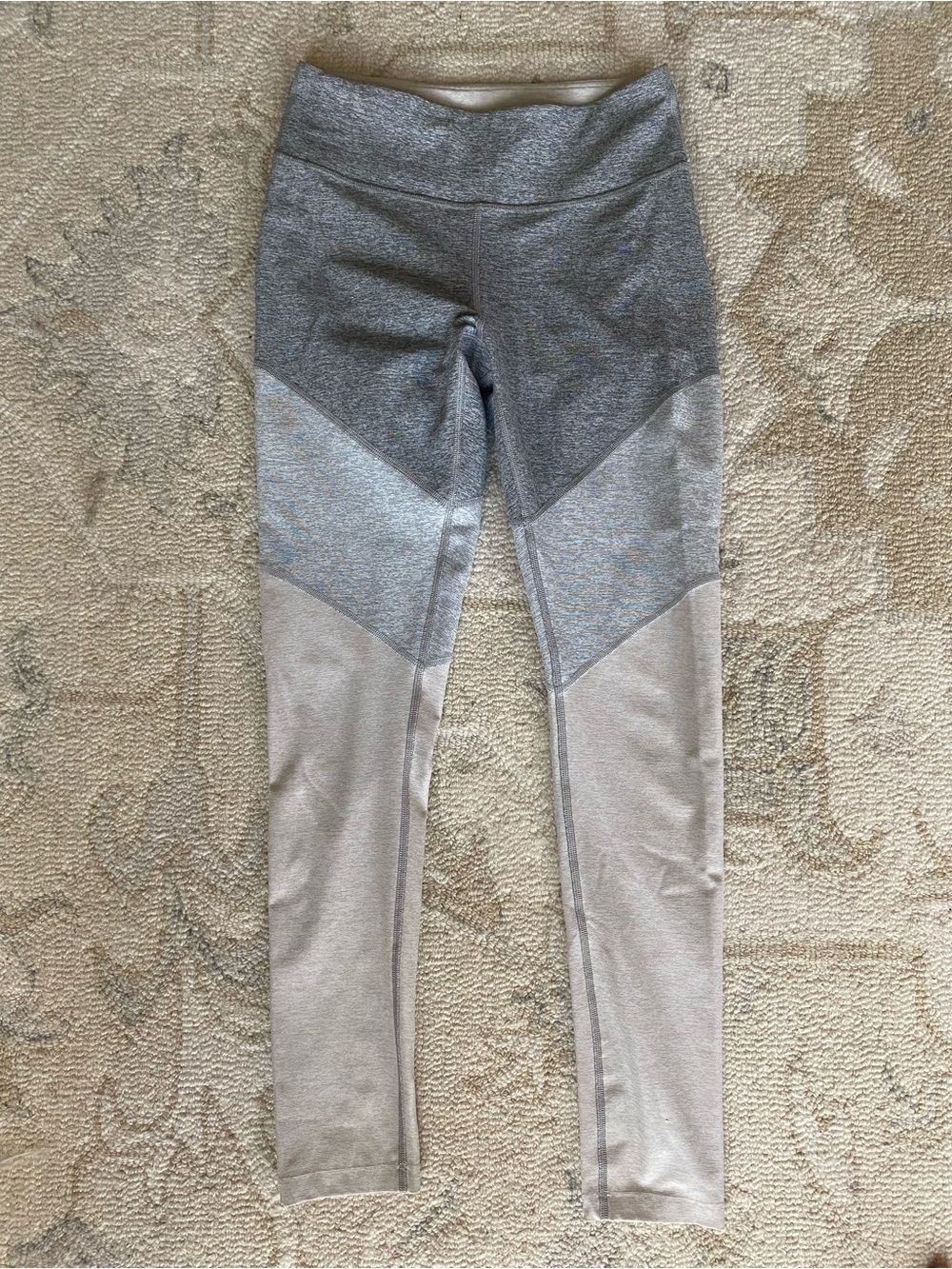 Outdoor Voices Women’s Gray Colorblock Leggings in Size Small